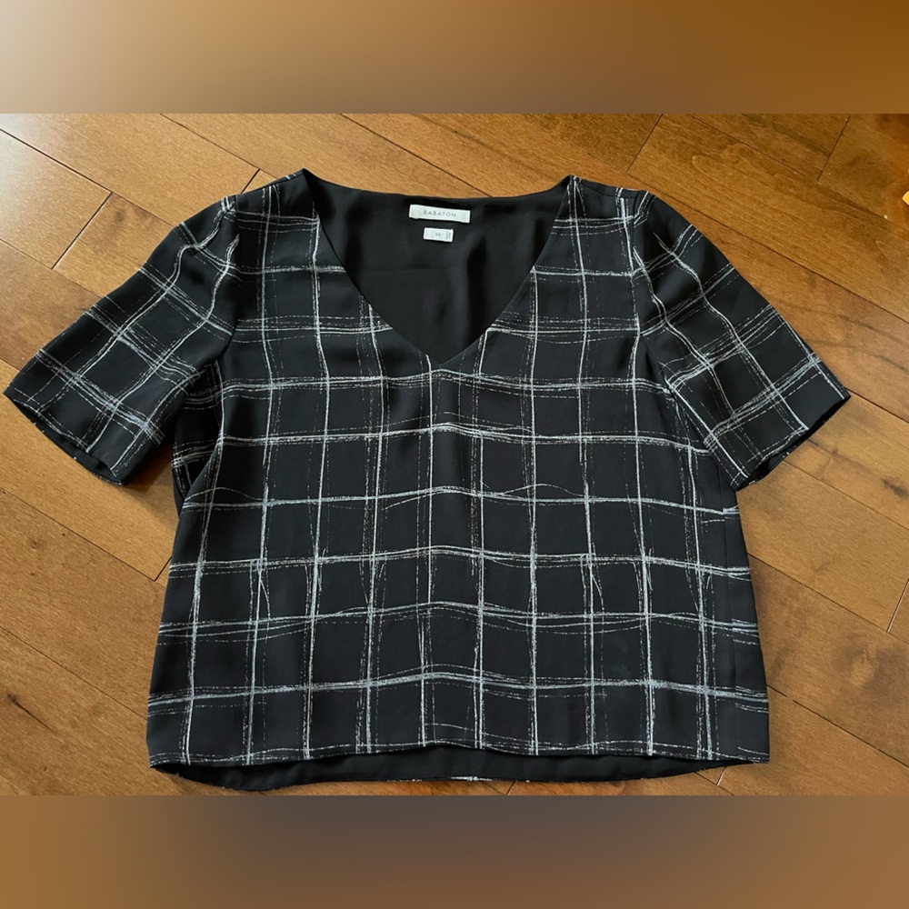Aritzia Babaton plaid blouse XS black white crop classic chic top Dark Academia
